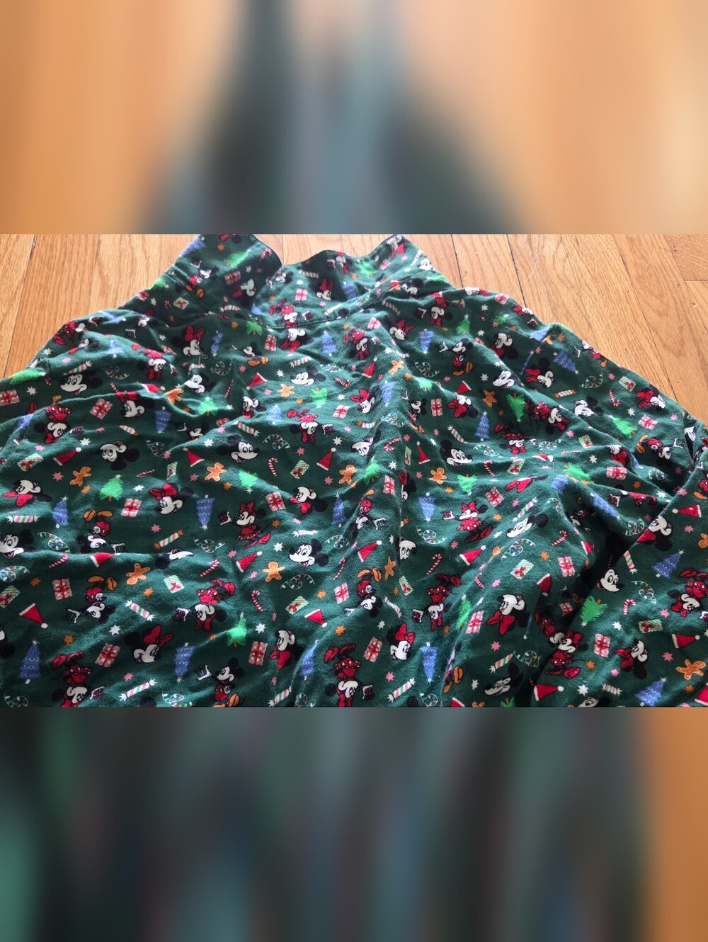 Old Navy Disney Adult Green Mickey & Minnie Holiday PJ Set EUC Size L - Picture 8 of 10